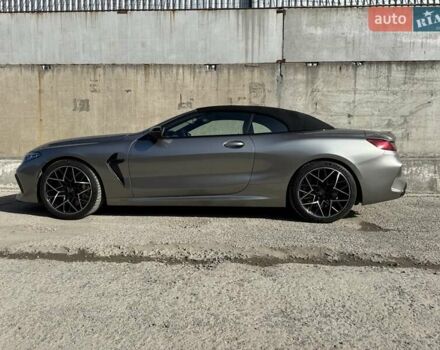 Серый БМВ M8, объемом двигателя 4.39 л и пробегом 34 тыс. км за 120000 $, фото 4 на Automoto.ua