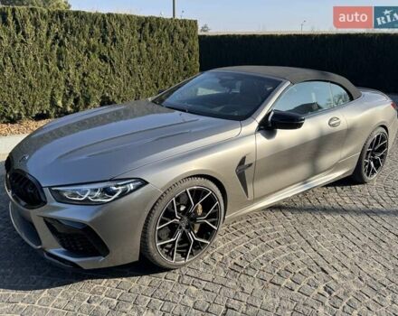 Серый БМВ M8, объемом двигателя 4.39 л и пробегом 34 тыс. км за 120000 $, фото 23 на Automoto.ua