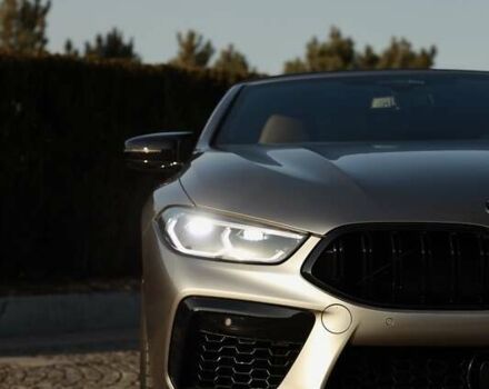 Серый БМВ M8, объемом двигателя 4.39 л и пробегом 34 тыс. км за 120000 $, фото 31 на Automoto.ua