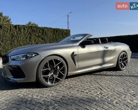 Серый БМВ M8, объемом двигателя 4.39 л и пробегом 34 тыс. км за 120000 $, фото 17 на Automoto.ua