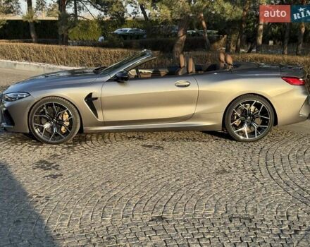 Серый БМВ M8, объемом двигателя 4.39 л и пробегом 34 тыс. км за 120000 $, фото 1 на Automoto.ua