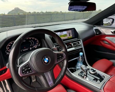 Серый БМВ M8, объемом двигателя 4.4 л и пробегом 87 тыс. км за 63000 $, фото 5 на Automoto.ua