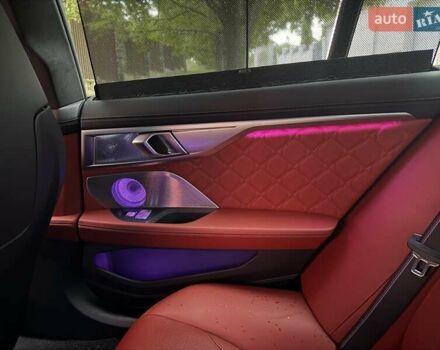 Сірий БМВ M8, об'ємом двигуна 4.39 л та пробігом 45 тис. км за 105000 $, фото 33 на Automoto.ua