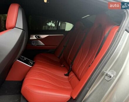Сірий БМВ M8, об'ємом двигуна 4.39 л та пробігом 45 тис. км за 105000 $, фото 40 на Automoto.ua
