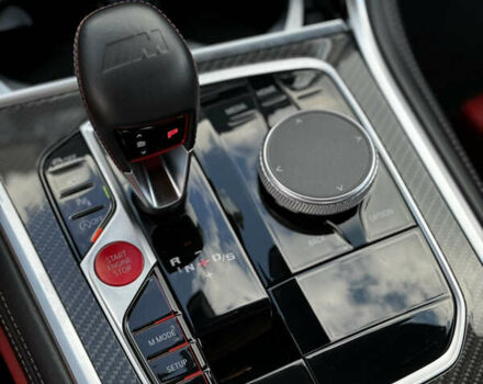 Серый БМВ M8, объемом двигателя 4.4 л и пробегом 17 тыс. км за 109000 $, фото 37 на Automoto.ua