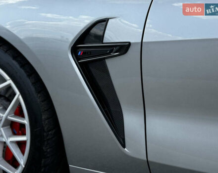 Серый БМВ M8, объемом двигателя 4.4 л и пробегом 17 тыс. км за 109000 $, фото 12 на Automoto.ua