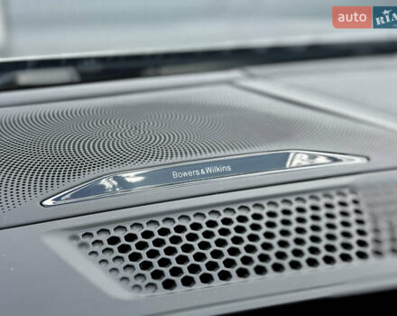 Серый БМВ M8, объемом двигателя 4.4 л и пробегом 17 тыс. км за 109000 $, фото 27 на Automoto.ua