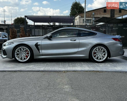 Серый БМВ M8, объемом двигателя 4.4 л и пробегом 17 тыс. км за 109000 $, фото 6 на Automoto.ua