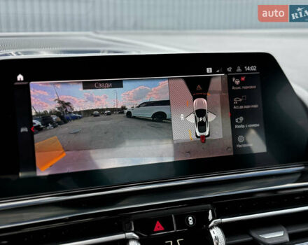 Серый БМВ M8, объемом двигателя 4.4 л и пробегом 17 тыс. км за 109000 $, фото 28 на Automoto.ua