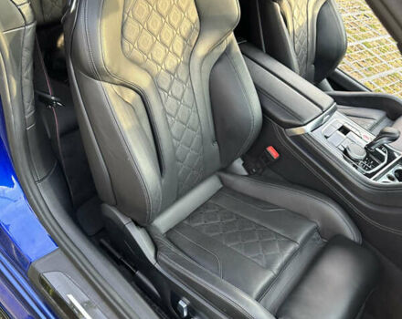 Синий БМВ M8, объемом двигателя 4.39 л и пробегом 56 тыс. км за 90000 $, фото 52 на Automoto.ua