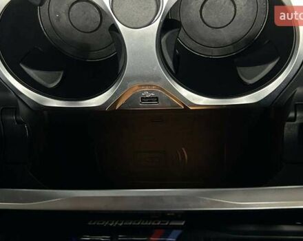 Синий БМВ M8, объемом двигателя 4.39 л и пробегом 49 тыс. км за 100000 $, фото 15 на Automoto.ua