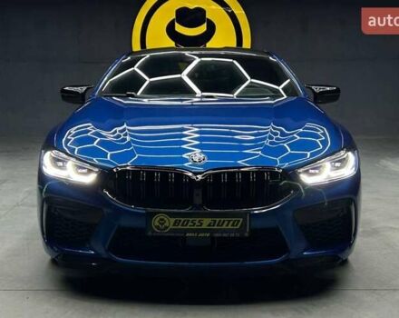 Синий БМВ M8, объемом двигателя 4.39 л и пробегом 49 тыс. км за 100000 $, фото 1 на Automoto.ua