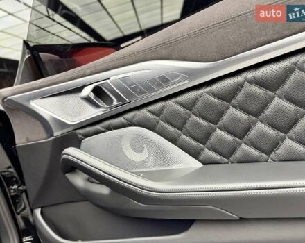 Синий БМВ M8, объемом двигателя 4.4 л и пробегом 13 тыс. км за 149900 $, фото 45 на Automoto.ua