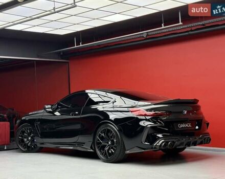 Синий БМВ M8, объемом двигателя 4.4 л и пробегом 13 тыс. км за 149900 $, фото 23 на Automoto.ua