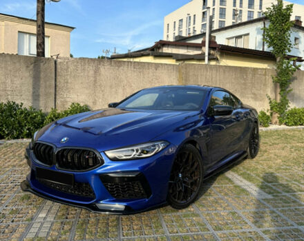 Синий БМВ M8, объемом двигателя 4.39 л и пробегом 56 тыс. км за 73000 $, фото 1 на Automoto.ua