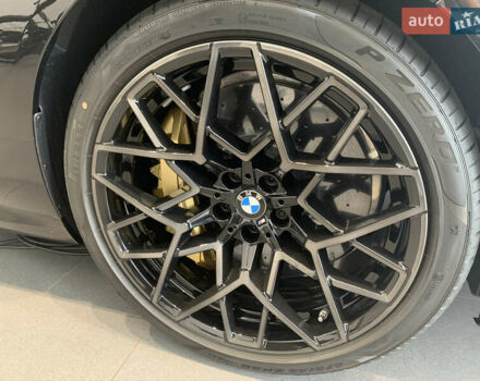 Зеленый БМВ M8, объемом двигателя 4.4 л и пробегом 13 тыс. км за 145000 $, фото 15 на Automoto.ua