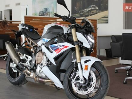 БМВ S Series 2022 у Одесі на Automoto.ua БМВ S Series, об'ємом двигуна 1 л та пробігом 0 тис. км за 19143 $, фото 1 на Automoto.ua