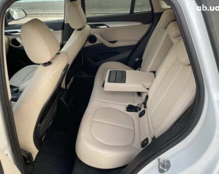 Белый БМВ Х1, объемом двигателя 1.5 л и пробегом 14 тыс. км за 27900 $, фото 10 на Automoto.ua