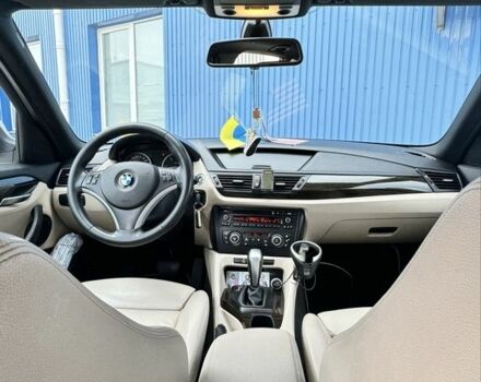 Білий БМВ Х1, об'ємом двигуна 2 л та пробігом 228 тис. км за 13500 $, фото 6 на Automoto.ua