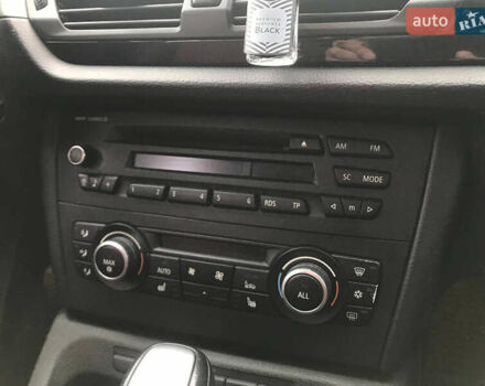 БМВ Х1 2010 в Львове на Automoto.ua Белый БМВ Х1, объемом двигателя 2 л и пробегом 199 тыс. км за 12100 $, фото 16 на Automoto.ua