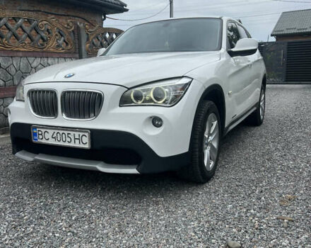 Белый БМВ Х1, объемом двигателя 2 л и пробегом 270 тыс. км за 9100 $, фото 1 на Automoto.ua