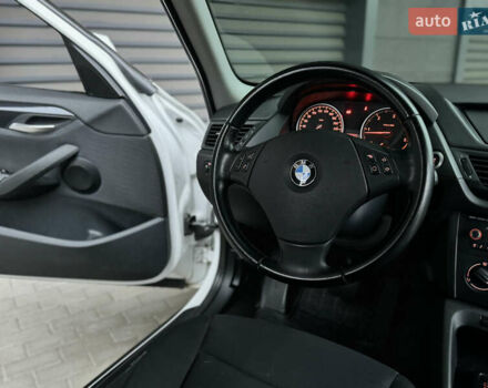 Белый БМВ Х1, объемом двигателя 2 л и пробегом 161 тыс. км за 11700 $, фото 13 на Automoto.ua