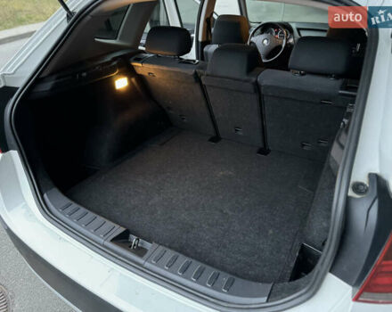 Белый БМВ Х1, объемом двигателя 2 л и пробегом 161 тыс. км за 11700 $, фото 20 на Automoto.ua