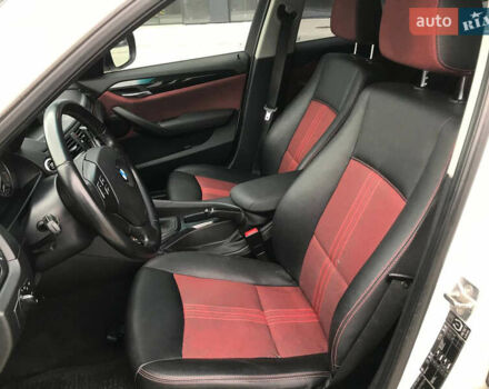 БМВ Х1 2010 в Львове на Automoto.ua Белый БМВ Х1, объемом двигателя 2 л и пробегом 199 тыс. км за 12100 $, фото 13 на Automoto.ua