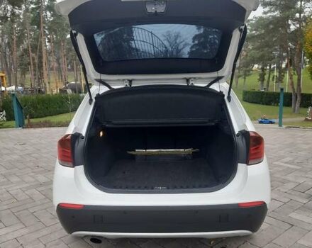 Белый БМВ Х1, объемом двигателя 2 л и пробегом 190 тыс. км за 13000 $, фото 5 на Automoto.ua