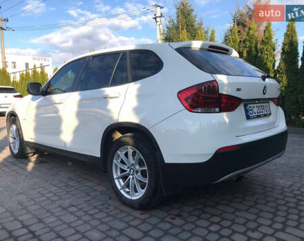 БМВ Х1 2010 в Львове на Automoto.ua Белый БМВ Х1, объемом двигателя 2 л и пробегом 199 тыс. км за 12100 $, фото 8 на Automoto.ua