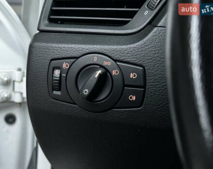 Белый БМВ Х1, объемом двигателя 2 л и пробегом 161 тыс. км за 11700 $, фото 18 на Automoto.ua