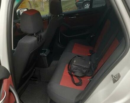 Белый БМВ Х1, объемом двигателя 2 л и пробегом 190 тыс. км за 13000 $, фото 13 на Automoto.ua