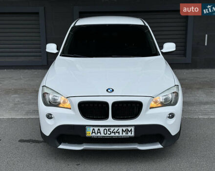 Белый БМВ Х1, объемом двигателя 2 л и пробегом 161 тыс. км за 11700 $, фото 1 на Automoto.ua