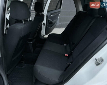 Белый БМВ Х1, объемом двигателя 2 л и пробегом 161 тыс. км за 11700 $, фото 10 на Automoto.ua