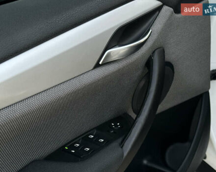 Белый БМВ Х1, объемом двигателя 2 л и пробегом 231 тыс. км за 11500 $, фото 12 на Automoto.ua