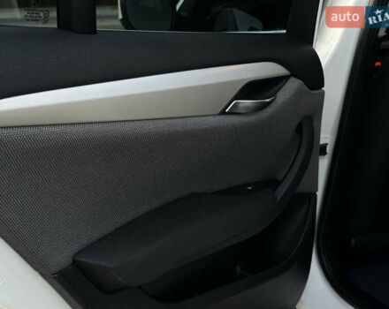Белый БМВ Х1, объемом двигателя 2 л и пробегом 231 тыс. км за 11500 $, фото 26 на Automoto.ua