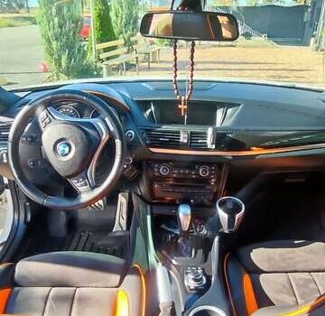 Белый БМВ Х1, объемом двигателя 2 л и пробегом 178 тыс. км за 15000 $, фото 11 на Automoto.ua