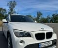 Белый БМВ Х1, объемом двигателя 2 л и пробегом 210 тыс. км за 11699 $, фото 1 на Automoto.ua