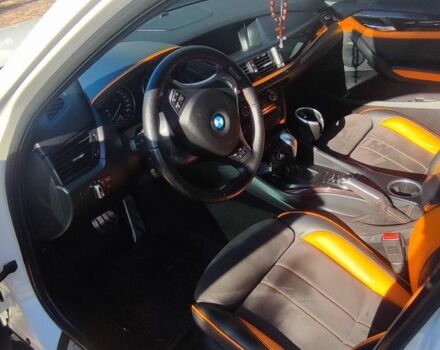 Белый БМВ Х1, объемом двигателя 2 л и пробегом 178 тыс. км за 15000 $, фото 2 на Automoto.ua