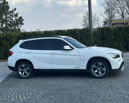 Белый БМВ Х1, объемом двигателя 2 л и пробегом 130 тыс. км за 12999 $, фото 1 на Automoto.ua