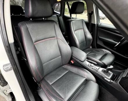 Білий БМВ Х1, об'ємом двигуна 2 л та пробігом 240 тис. км за 11200 $, фото 28 на Automoto.ua