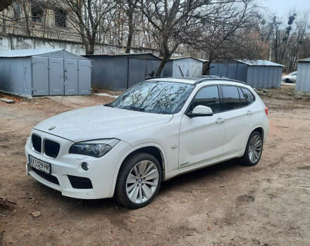 Білий БМВ Х1, об'ємом двигуна 2 л та пробігом 205 тис. км за 12500 $, фото 1 на Automoto.ua