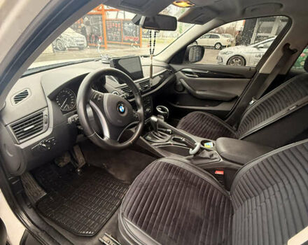 Білий БМВ Х1, об'ємом двигуна 2 л та пробігом 217 тис. км за 13000 $, фото 12 на Automoto.ua