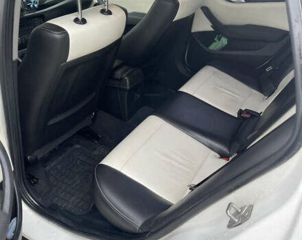 Белый БМВ Х1, объемом двигателя 2 л и пробегом 208 тыс. км за 9300 $, фото 1 на Automoto.ua