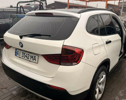 Білий БМВ Х1, об'ємом двигуна 2 л та пробігом 217 тис. км за 13000 $, фото 4 на Automoto.ua