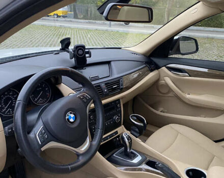 Белый БМВ Х1, объемом двигателя 2 л и пробегом 179 тыс. км за 10999 $, фото 11 на Automoto.ua