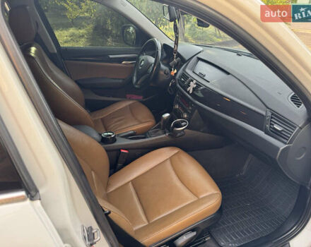 Білий БМВ Х1, об'ємом двигуна 2 л та пробігом 349 тис. км за 12500 $, фото 11 на Automoto.ua