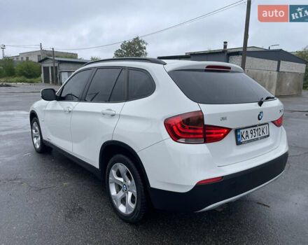 Білий БМВ Х1, об'ємом двигуна 2 л та пробігом 152 тис. км за 15000 $, фото 5 на Automoto.ua
