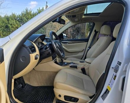 Белый БМВ Х1, объемом двигателя 2 л и пробегом 210 тыс. км за 10999 $, фото 17 на Automoto.ua