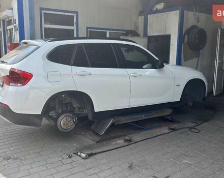 Белый БМВ Х1, объемом двигателя 2 л и пробегом 134 тыс. км за 10900 $, фото 5 на Automoto.ua